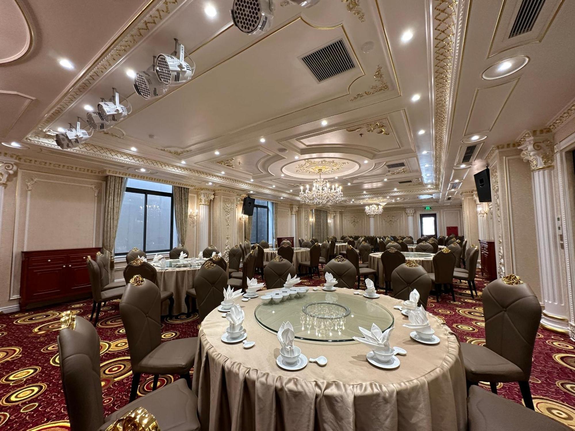 Kinh Bac Palace Hotel Bắc Ninh Esterno foto