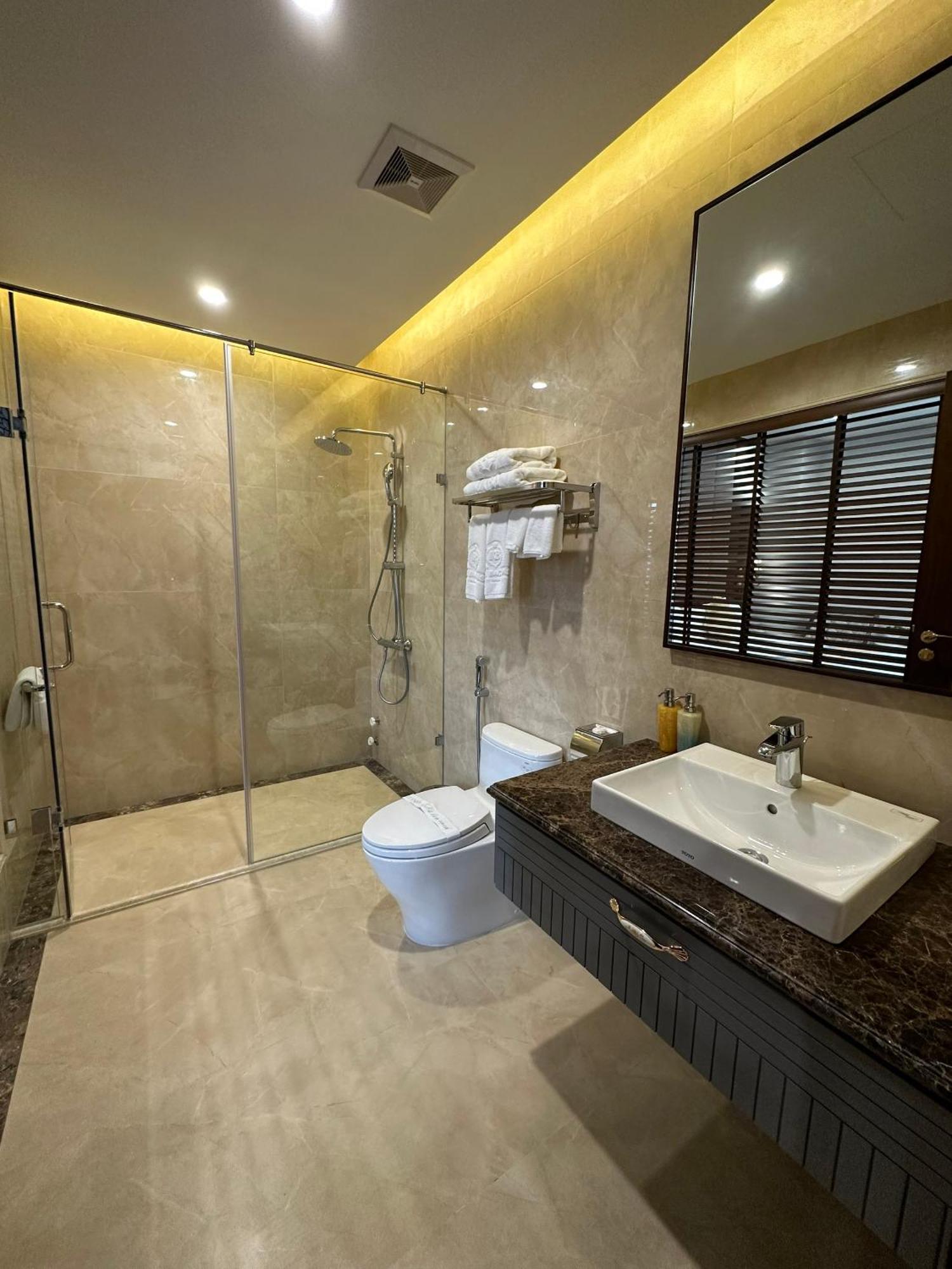 Kinh Bac Palace Hotel Bắc Ninh Esterno foto