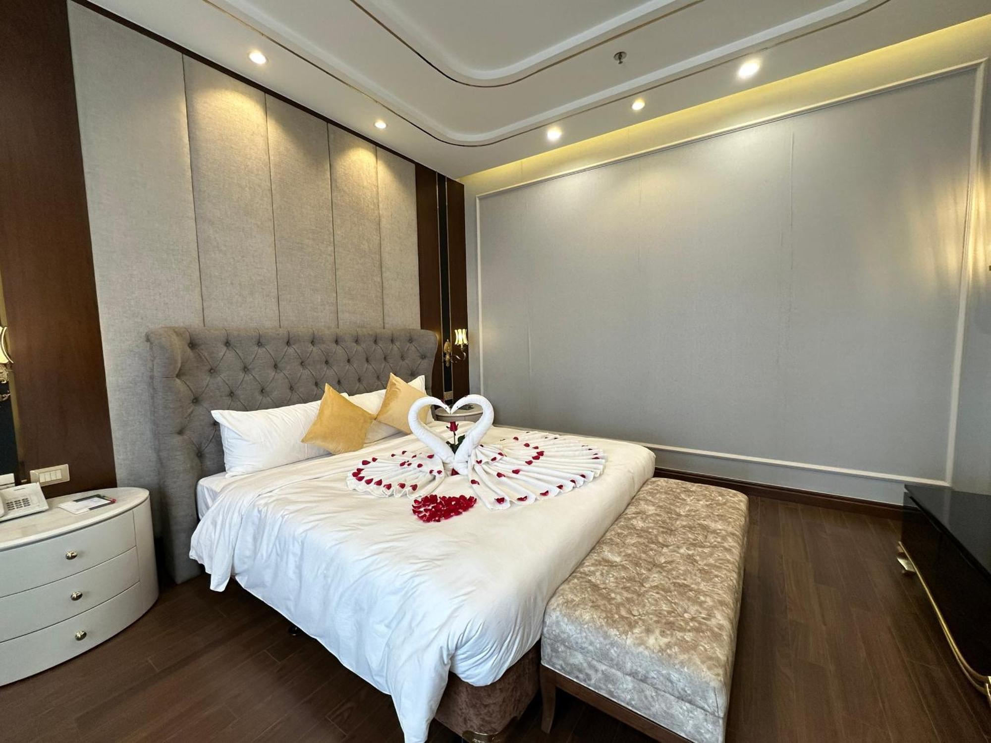 Kinh Bac Palace Hotel Bắc Ninh Esterno foto