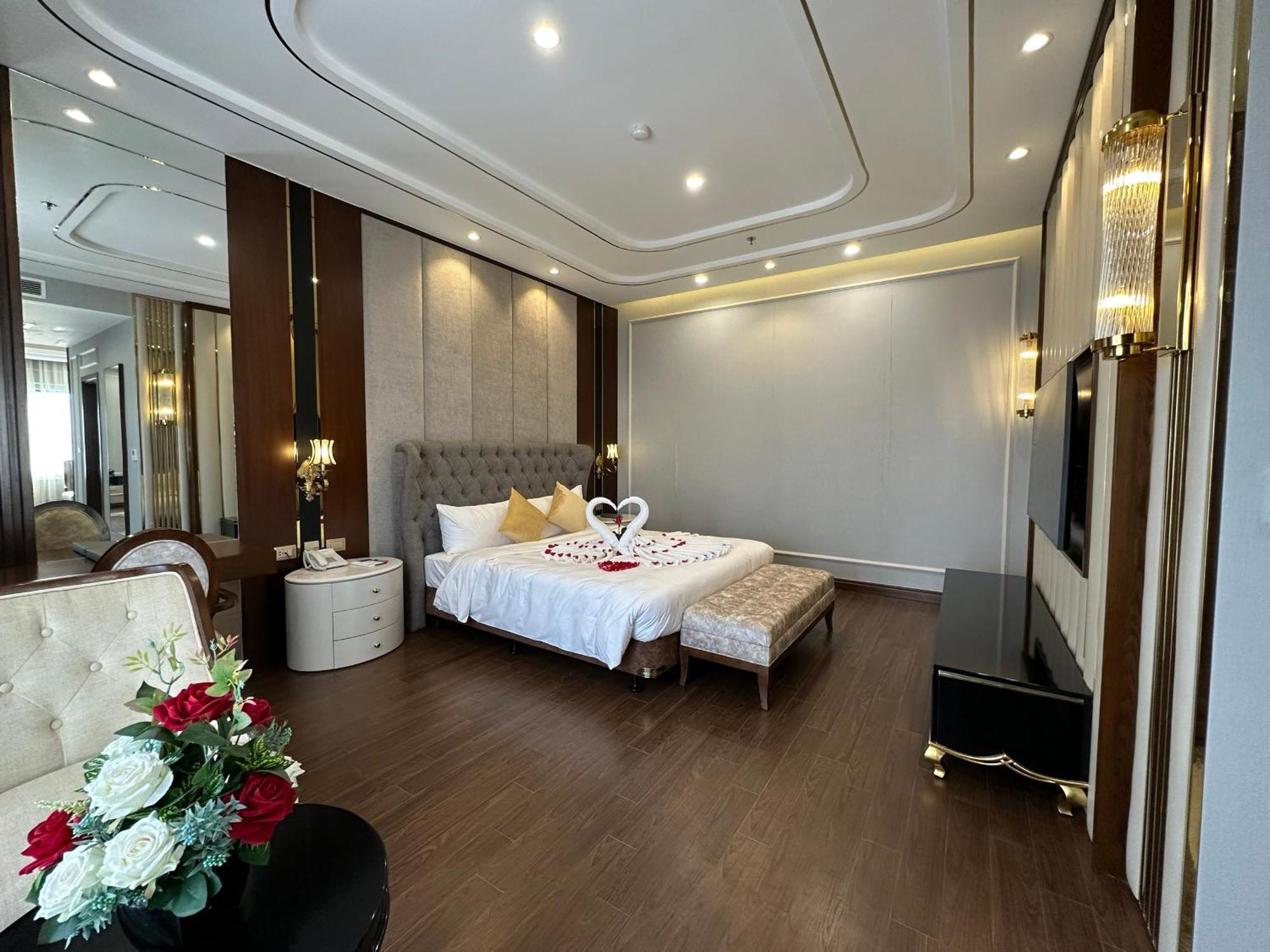 Kinh Bac Palace Hotel Bắc Ninh Esterno foto