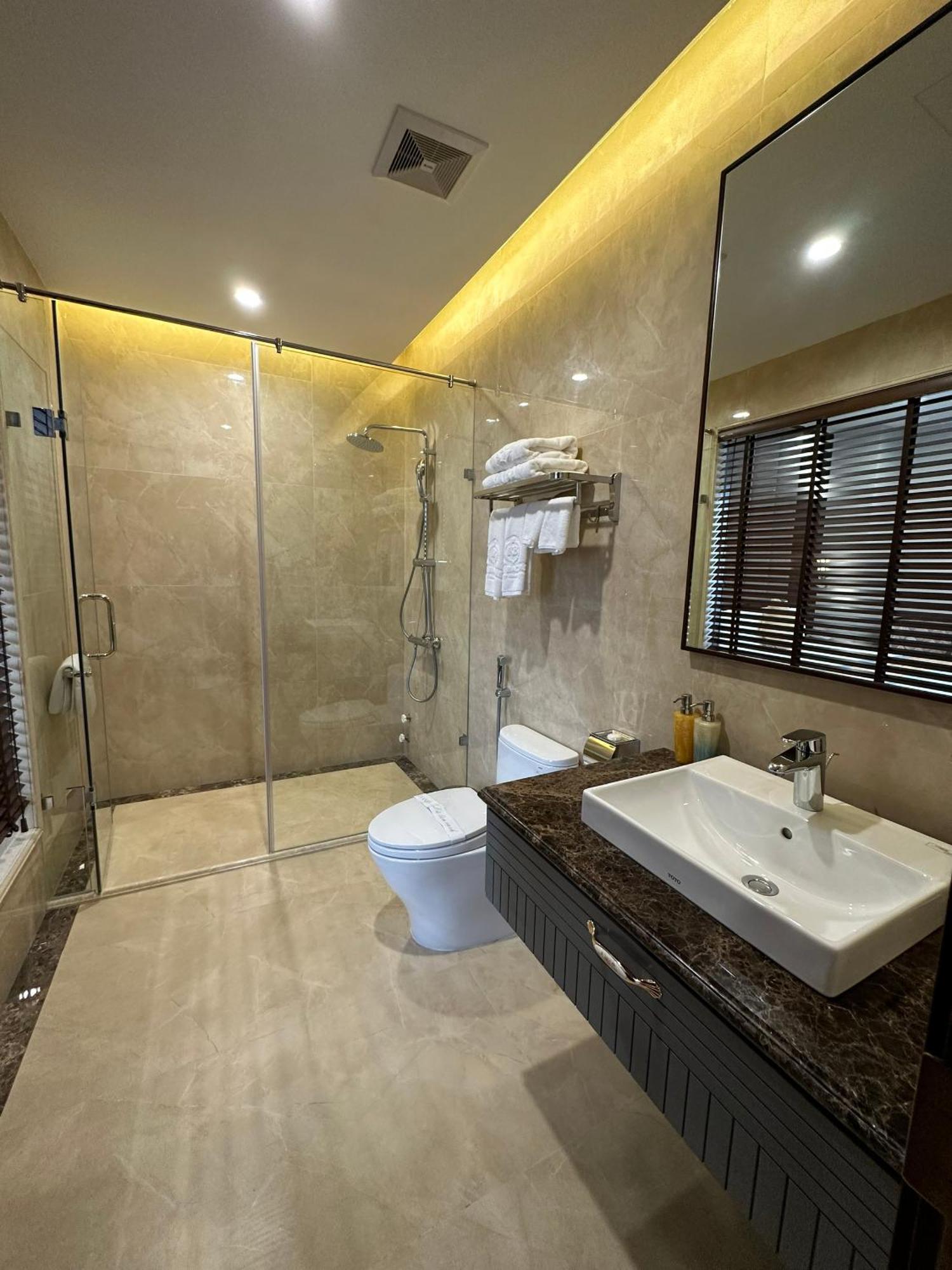 Kinh Bac Palace Hotel Bắc Ninh Esterno foto